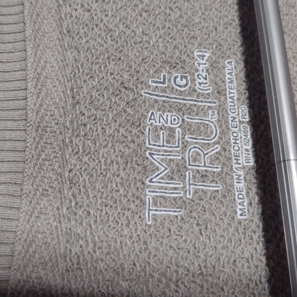 ✴️3 for $15: Oversized High/Low Cut Grey Sweatshirt - Picture 11 of 13